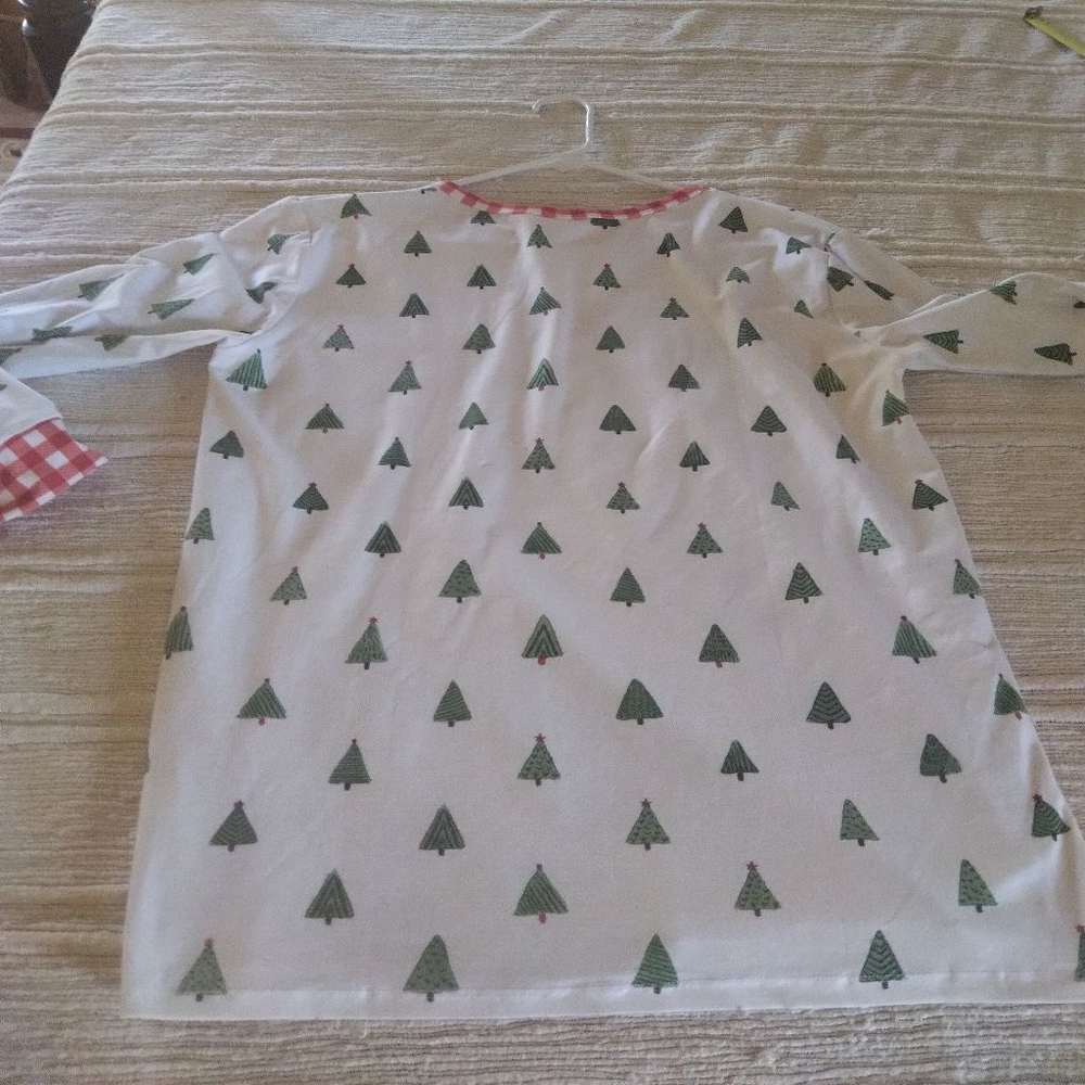 NWOT Plus Size Pull Over Blouse - Picture 8 of 8